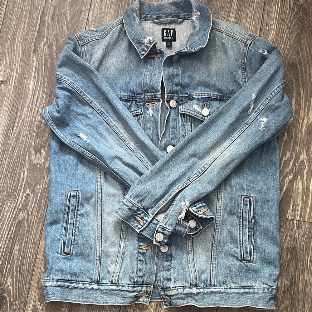GAP Women’s Light Blue Distressed Oversized Denim Jacket